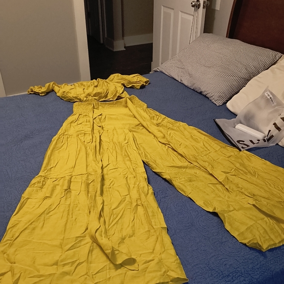 2 pc crop an pant set wide leg - Picture 2 of 2